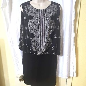 Chic Black and White Paisley Long Sleeve Dress
